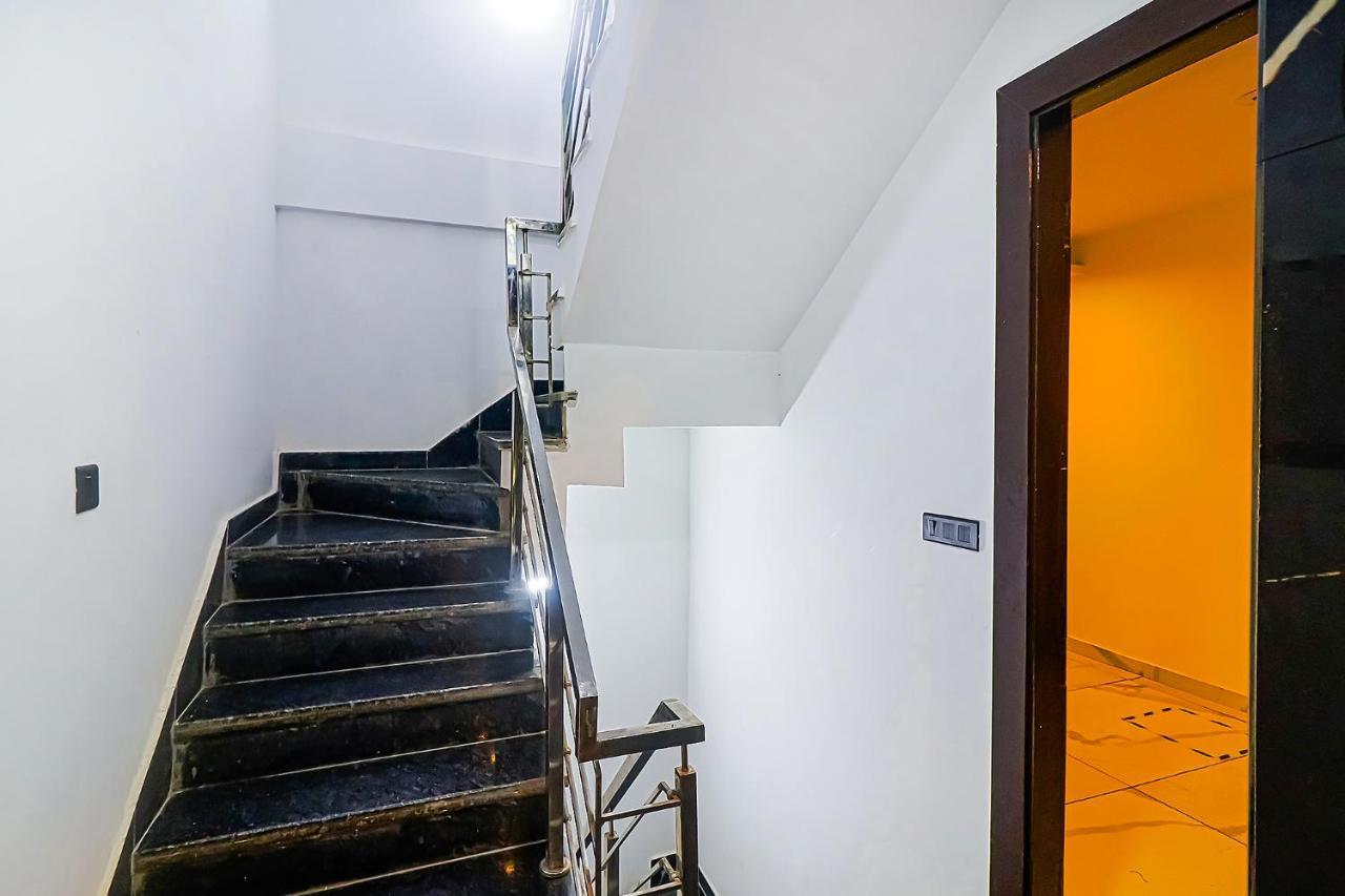 Fabhotel Kiara The Private Suites Gurgaon Extérieur photo