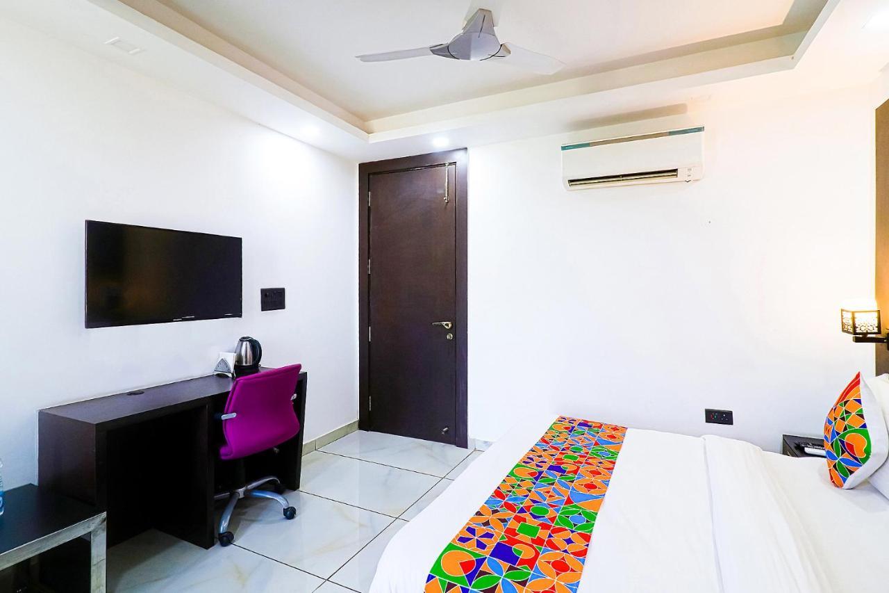 Fabhotel Kiara The Private Suites Gurgaon Extérieur photo