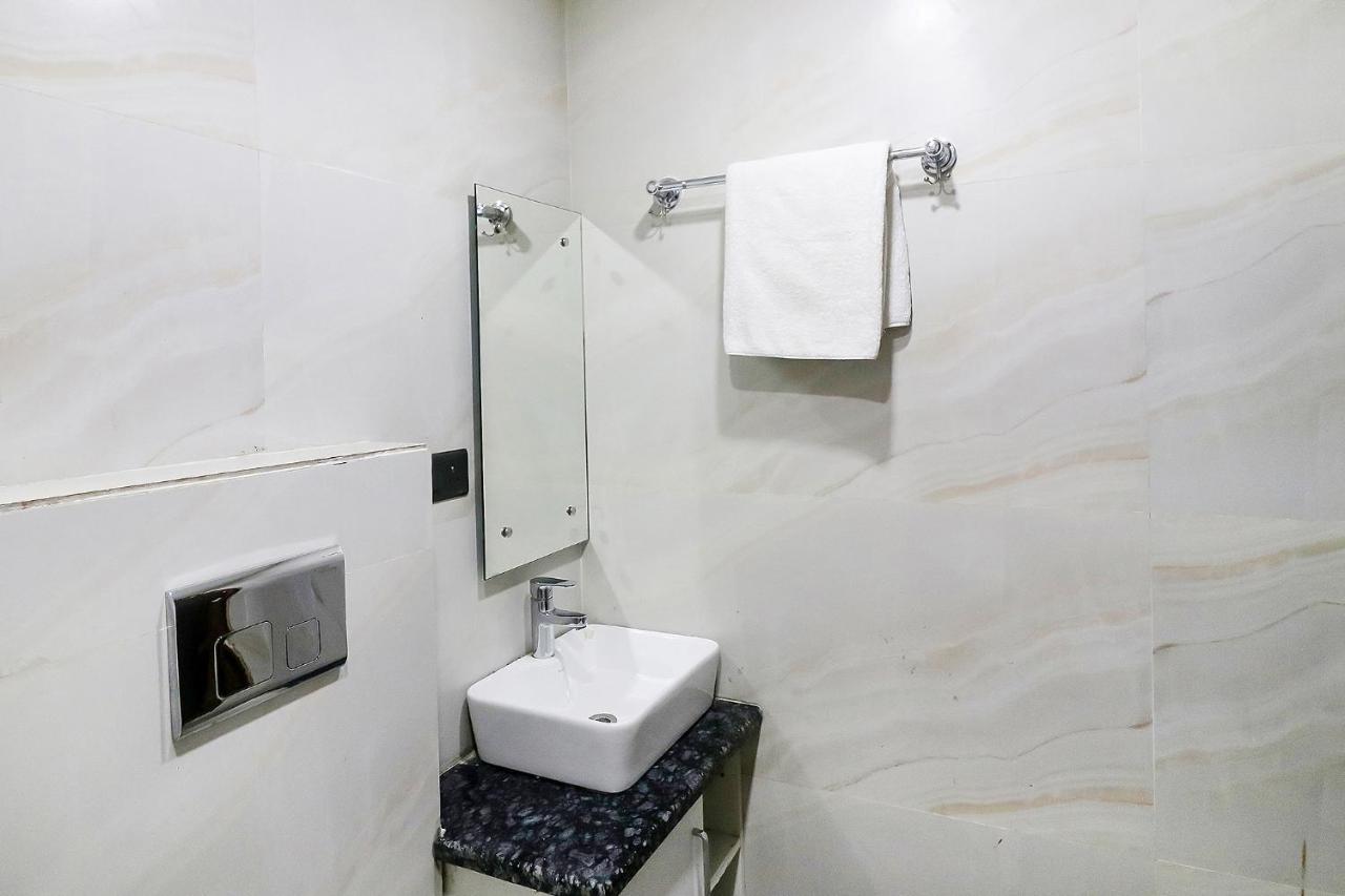 Fabhotel Kiara The Private Suites Gurgaon Extérieur photo